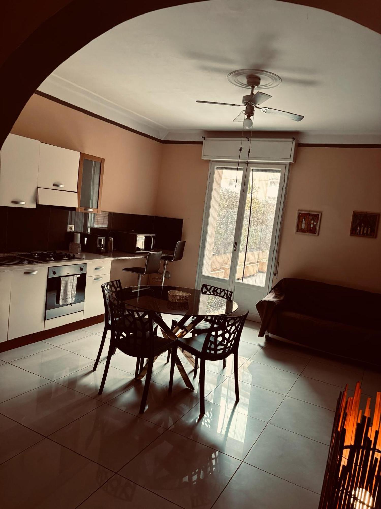 Brown Apartment Сан Ремо Екстериор снимка