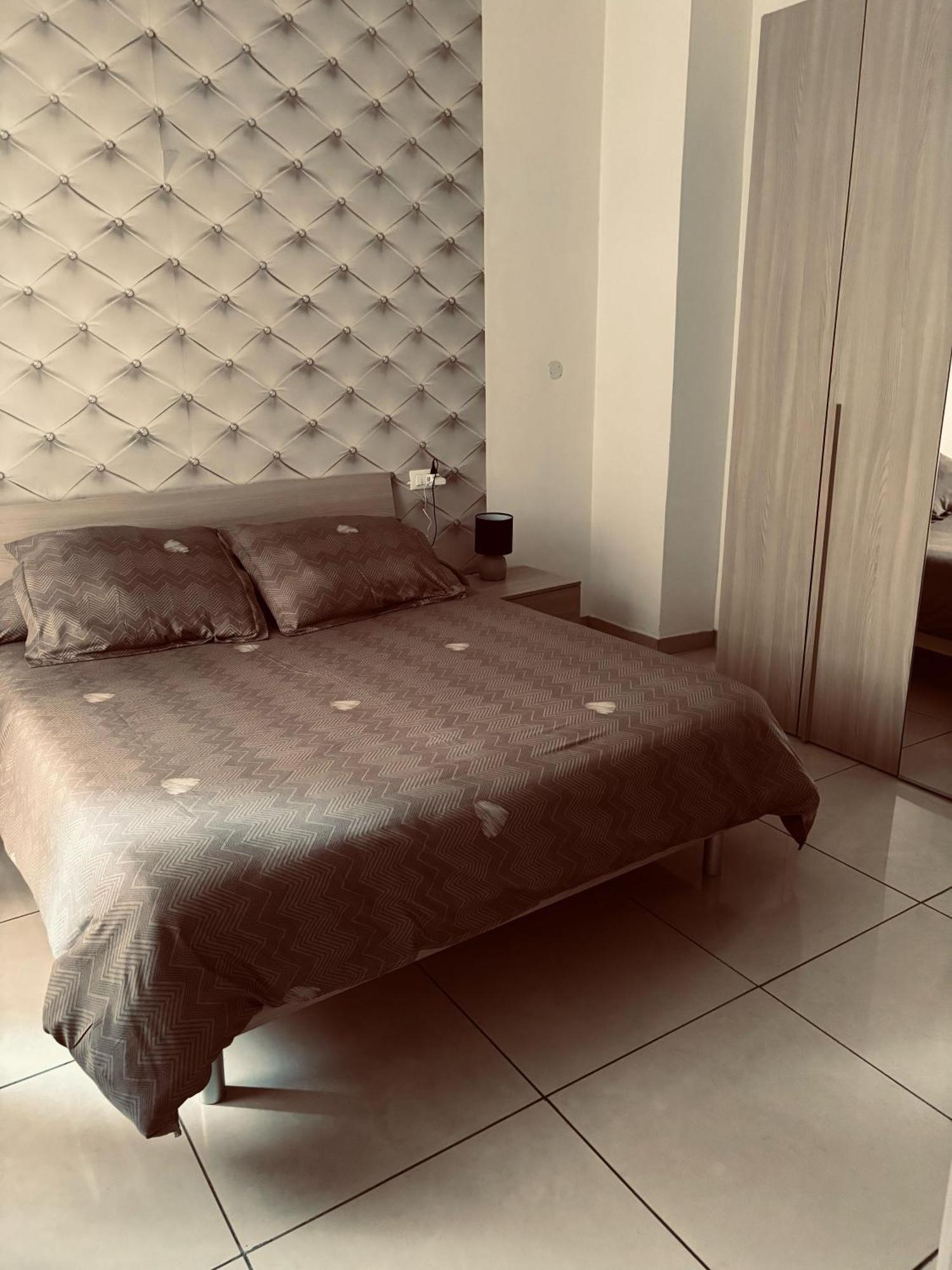 Brown Apartment Сан Ремо Екстериор снимка